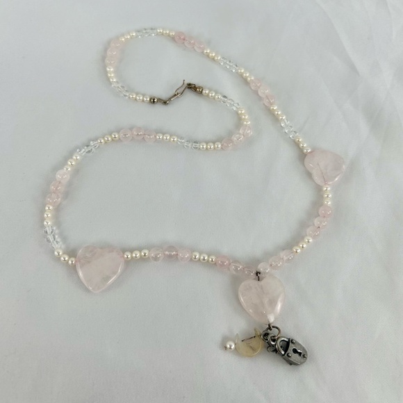 Rose Quartz Hearts and White Pearls Beaded Necklace - Picture 1 of 6